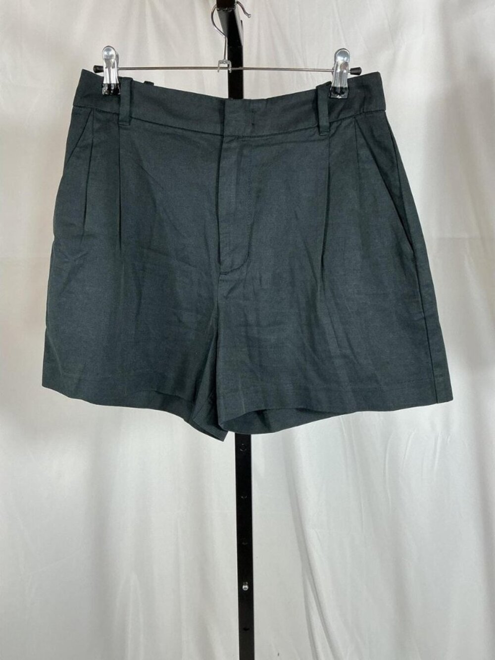 Madewell The Harlow Short in Drapey Twill